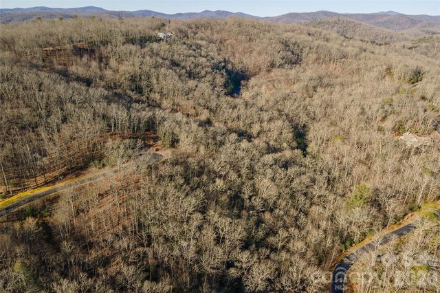 80 Buckhead Trail 27, Horse Shoe, NC 28742