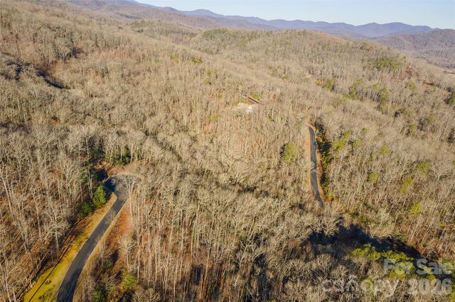 80 Buckhead Trail 27, Horse Shoe, NC 28742