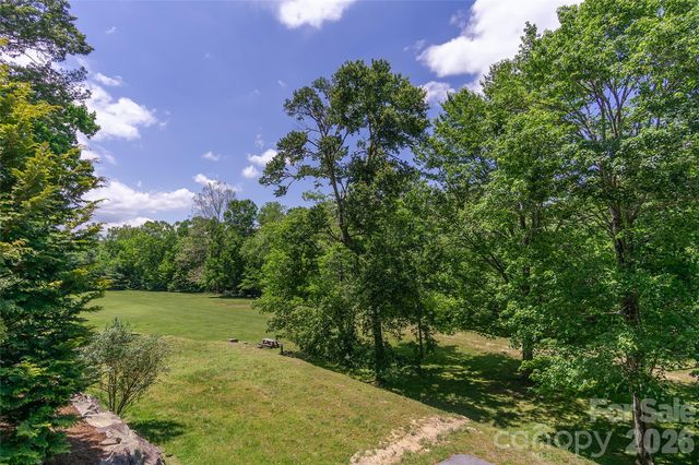 80 Buckhead Trail 27, Horse Shoe, NC 28742