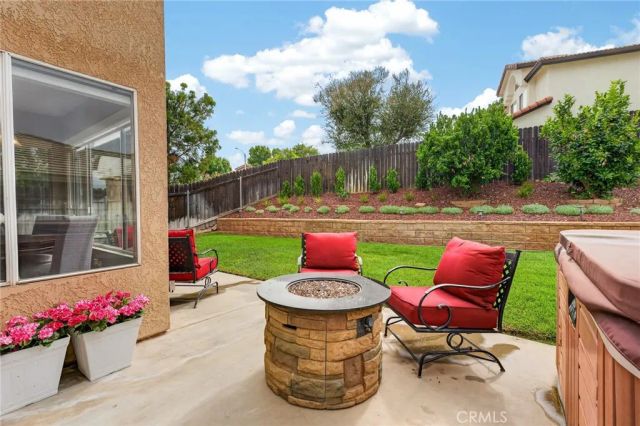 1075 Hillcrest Court, Calimesa, CA 92320