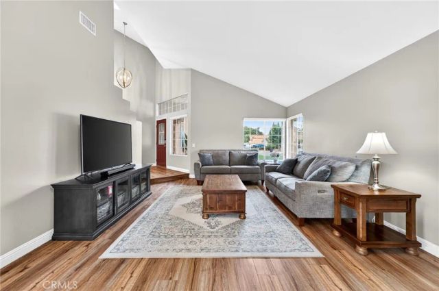 1075 Hillcrest Court, Calimesa, CA 92320