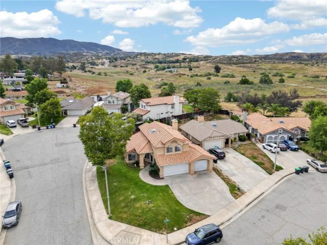 1075 Hillcrest Court, Calimesa, CA 92320