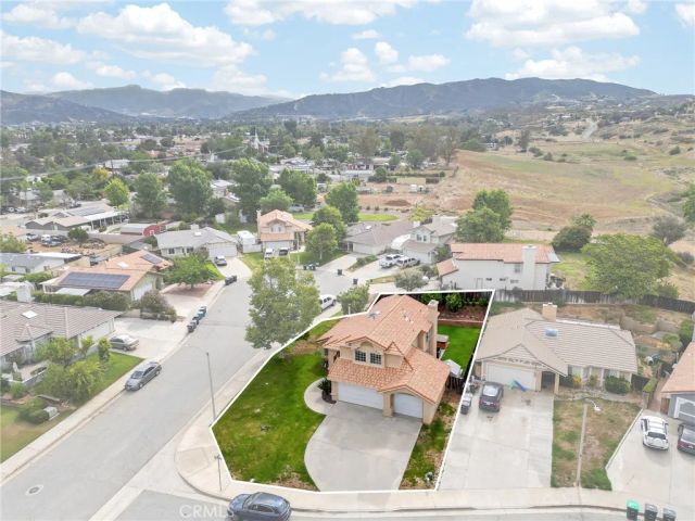 1075 Hillcrest Court, Calimesa, CA 92320
