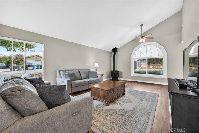 1075 Hillcrest Court, Calimesa, CA 92320