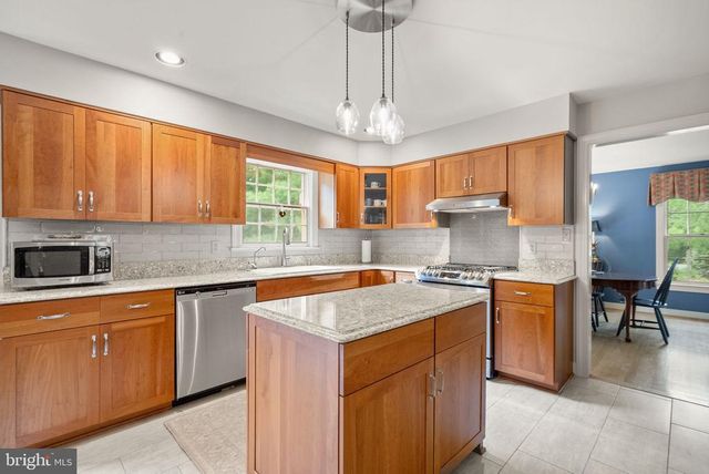 4554 CANTER LN, Warrenton, VA 20187