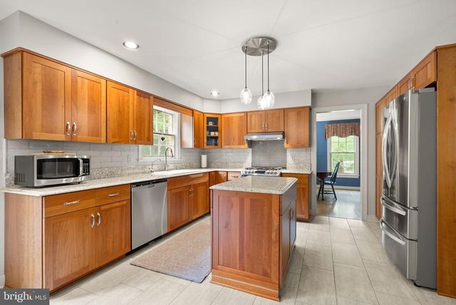 4554 CANTER LN, Warrenton, VA 20187