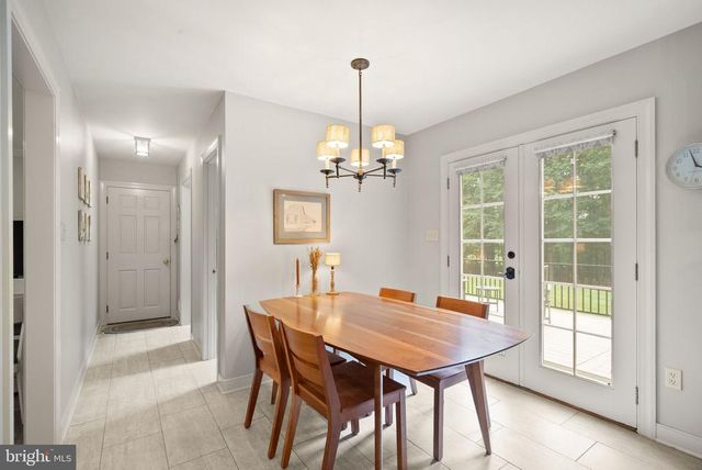 4554 CANTER LN, Warrenton, VA 20187