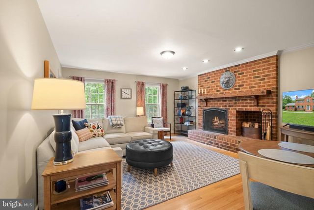 4554 CANTER LN, Warrenton, VA 20187