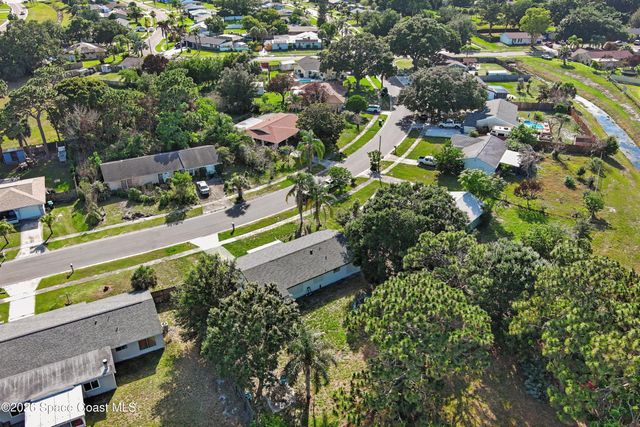 1313 Cromey Road NE, Palm Bay, FL 32905