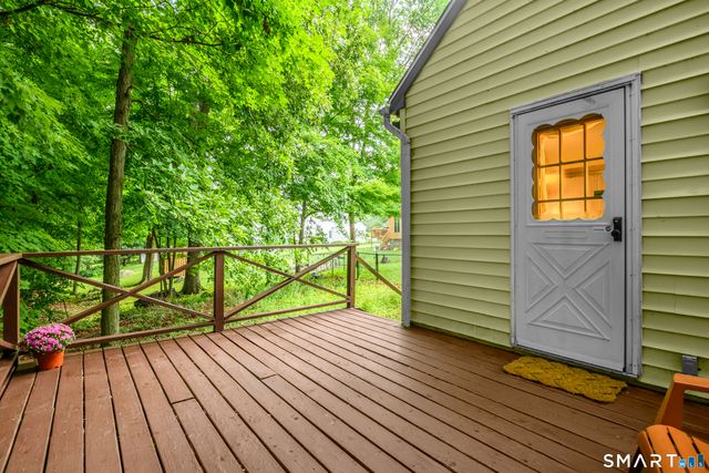 24 Yale Avenue, Middlebury, CT 06762