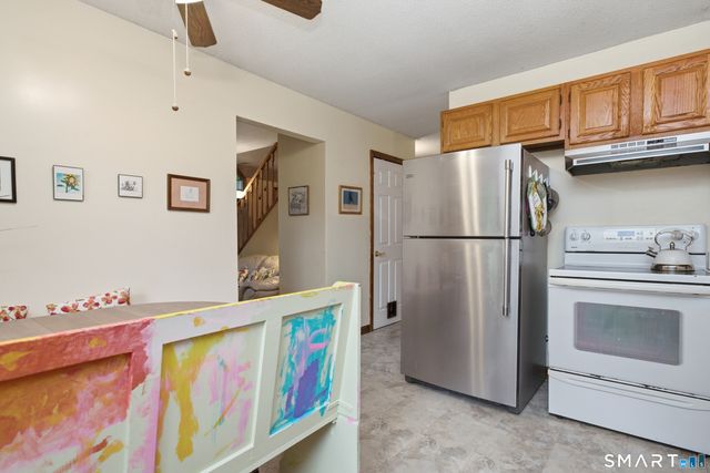 24 Yale Avenue, Middlebury, CT 06762