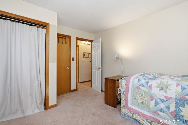 24 Yale Avenue, Middlebury, CT 06762