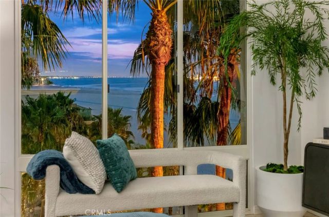 850 E Ocean Boulevard 205, Long Beach, CA 90802