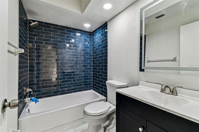 1734 RUMAR LANE A, Holiday, FL 34691