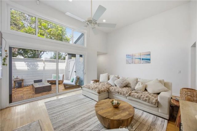 1911 Rockefeller Lane F, Redondo Beach, CA 90278