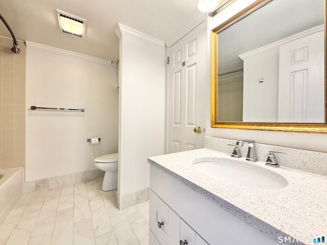127 Greyrock Place 1508, Stamford, CT 06901