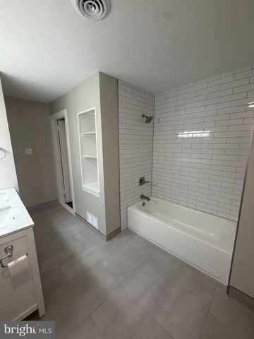 701 YARDLEY CMNS CMNS, Yardley, PA 19067