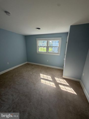 701 YARDLEY CMNS CMNS, Yardley, PA 19067