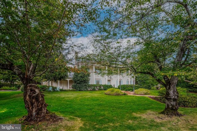 5329 WOODLAWN AVE, Chevy Chase, MD 20815