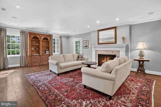 5329 WOODLAWN AVE, Chevy Chase, MD 20815