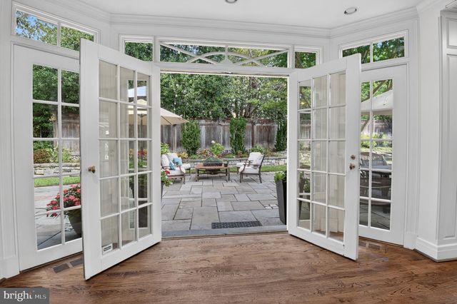 5329 WOODLAWN AVE, Chevy Chase, MD 20815