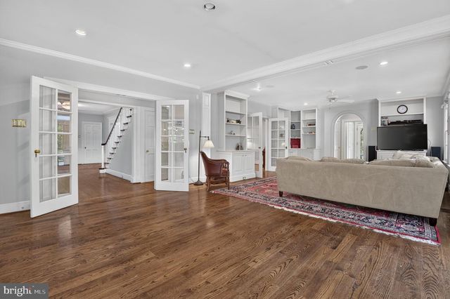 5329 WOODLAWN AVE, Chevy Chase, MD 20815