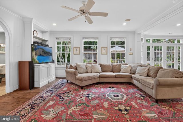 5329 WOODLAWN AVE, Chevy Chase, MD 20815