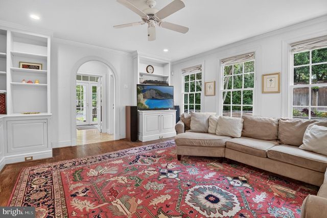 5329 WOODLAWN AVE, Chevy Chase, MD 20815