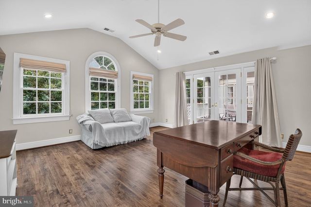 5329 WOODLAWN AVE, Chevy Chase, MD 20815