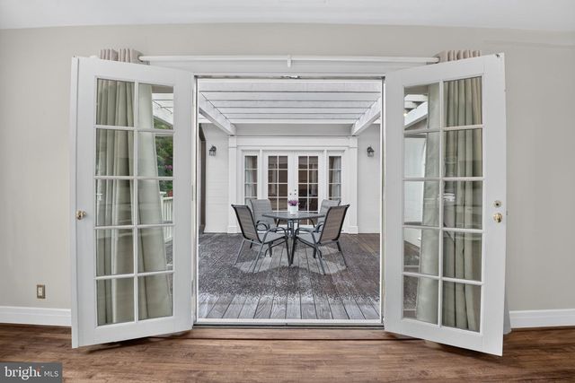 5329 WOODLAWN AVE, Chevy Chase, MD 20815