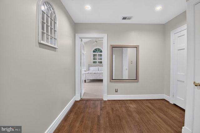 5329 WOODLAWN AVE, Chevy Chase, MD 20815