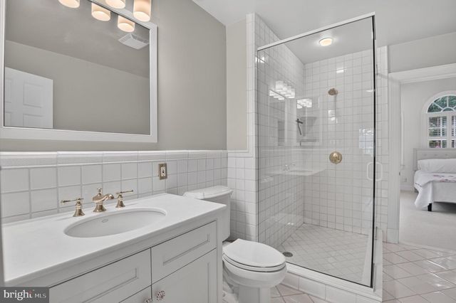 5329 WOODLAWN AVE, Chevy Chase, MD 20815