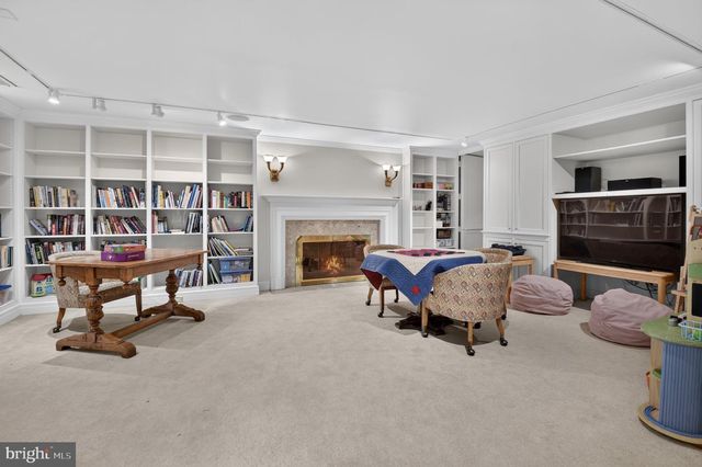 5329 WOODLAWN AVE, Chevy Chase, MD 20815