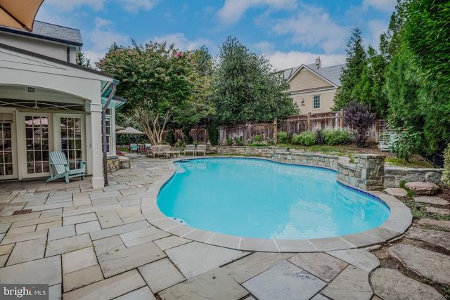 5329 WOODLAWN AVE, Chevy Chase, MD 20815