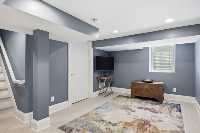 4653 Clinton Avenue, Minneapolis, MN 55419