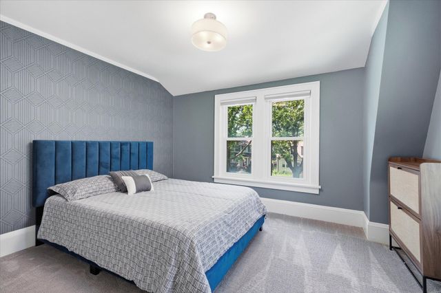 4653 Clinton Avenue, Minneapolis, MN 55419