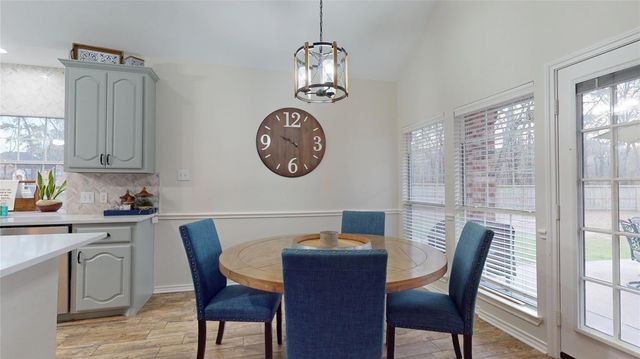 30427 W Legends Trail Drive, Spring, TX 77386