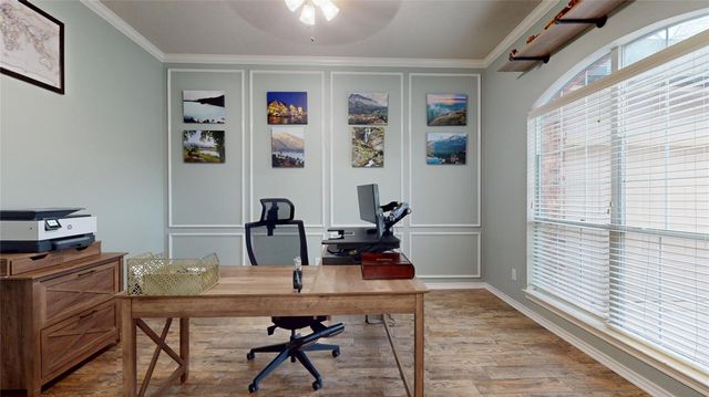 30427 W Legends Trail Drive, Spring, TX 77386