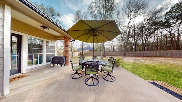 30427 W Legends Trail Drive, Spring, TX 77386