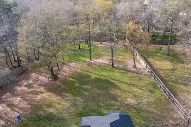 30427 W Legends Trail Drive, Spring, TX 77386