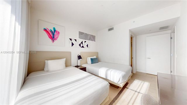 4010 S Ocean Dr R1004, Hollywood, FL 33019