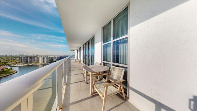 4010 S Ocean Dr R1004, Hollywood, FL 33019
