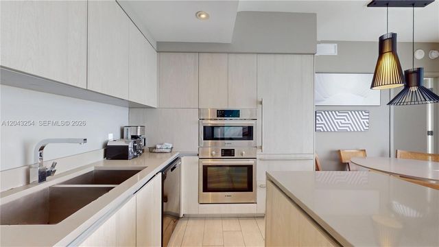 4010 S Ocean Dr R1004, Hollywood, FL 33019