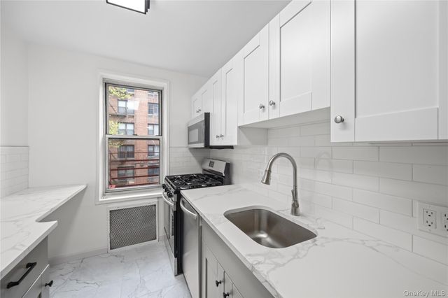6535 Broadway 2A, Bronx, NY 10471