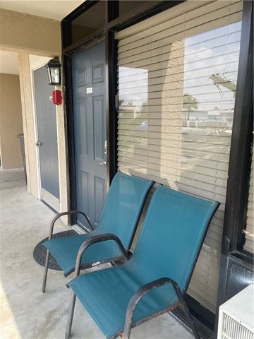 1021 S Water St 121, Rockport, TX 78382