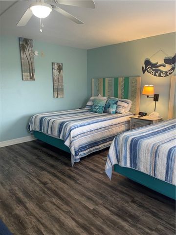 1021 S Water St 121, Rockport, TX 78382