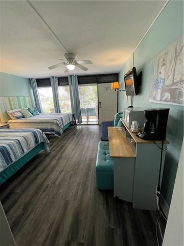 1021 S Water St 121, Rockport, TX 78382