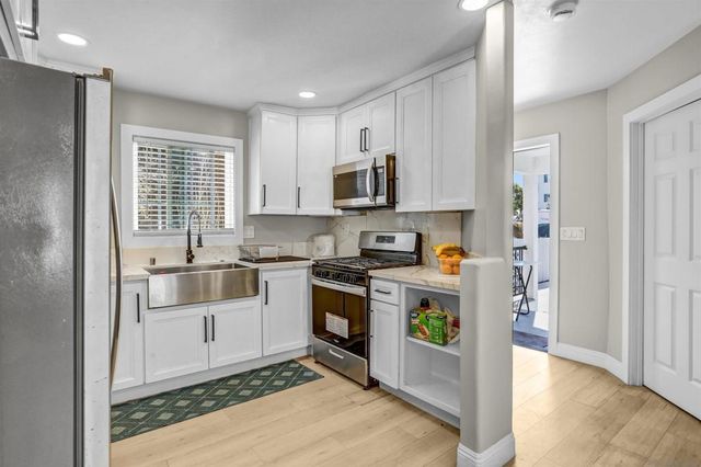 515 517 63rd Street, San Diego, CA 92114