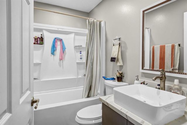 515 517 63rd Street, San Diego, CA 92114