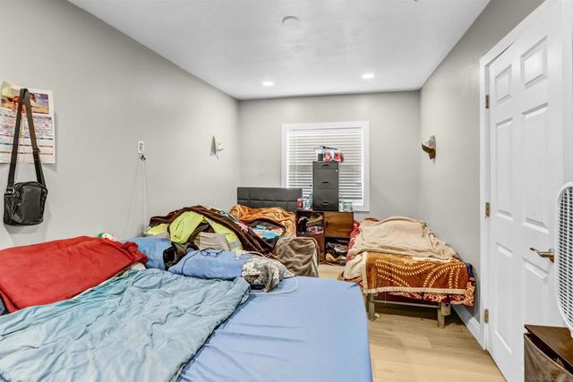 515 517 63rd Street, San Diego, CA 92114